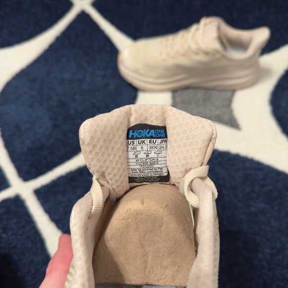 Hoka One One Clifton 9 Sand Running Shoe Women’s Size 7.5 - Picture 6 of 7